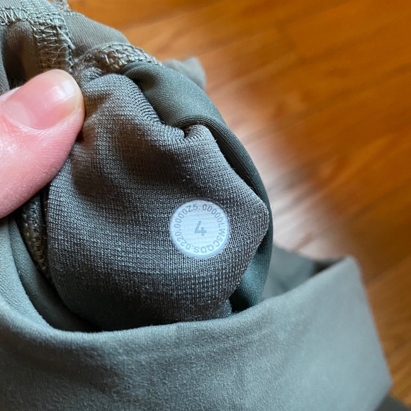 Lululemon grey sage wunder train size 4 - Picture 3 of 3